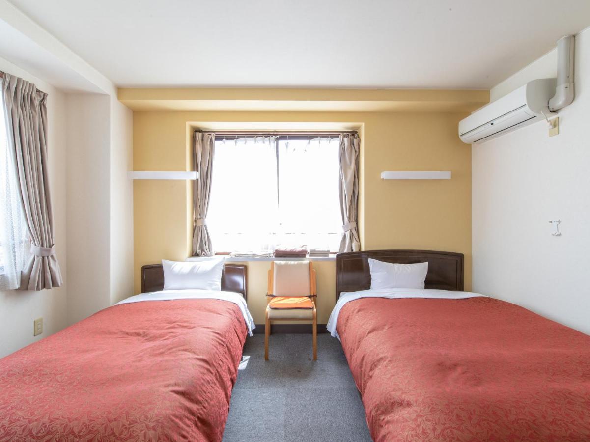 Tabist Rays Hotel Yakata Миядзаки Экстерьер фото